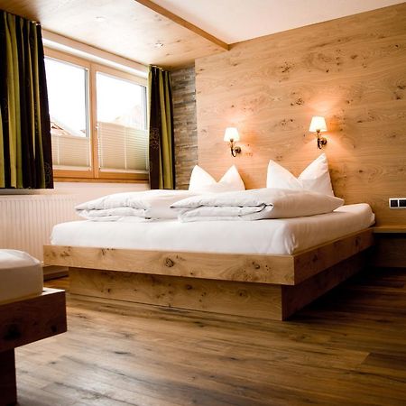 Haus Battisti Hotel Sankt Anton am Arlberg Ngoại thất bức ảnh