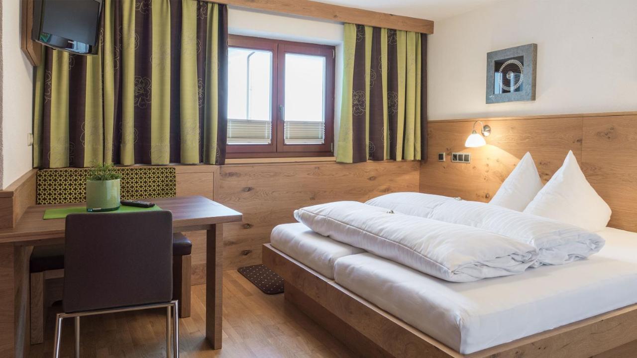 Haus Battisti Hotel Sankt Anton am Arlberg Ngoại thất bức ảnh
