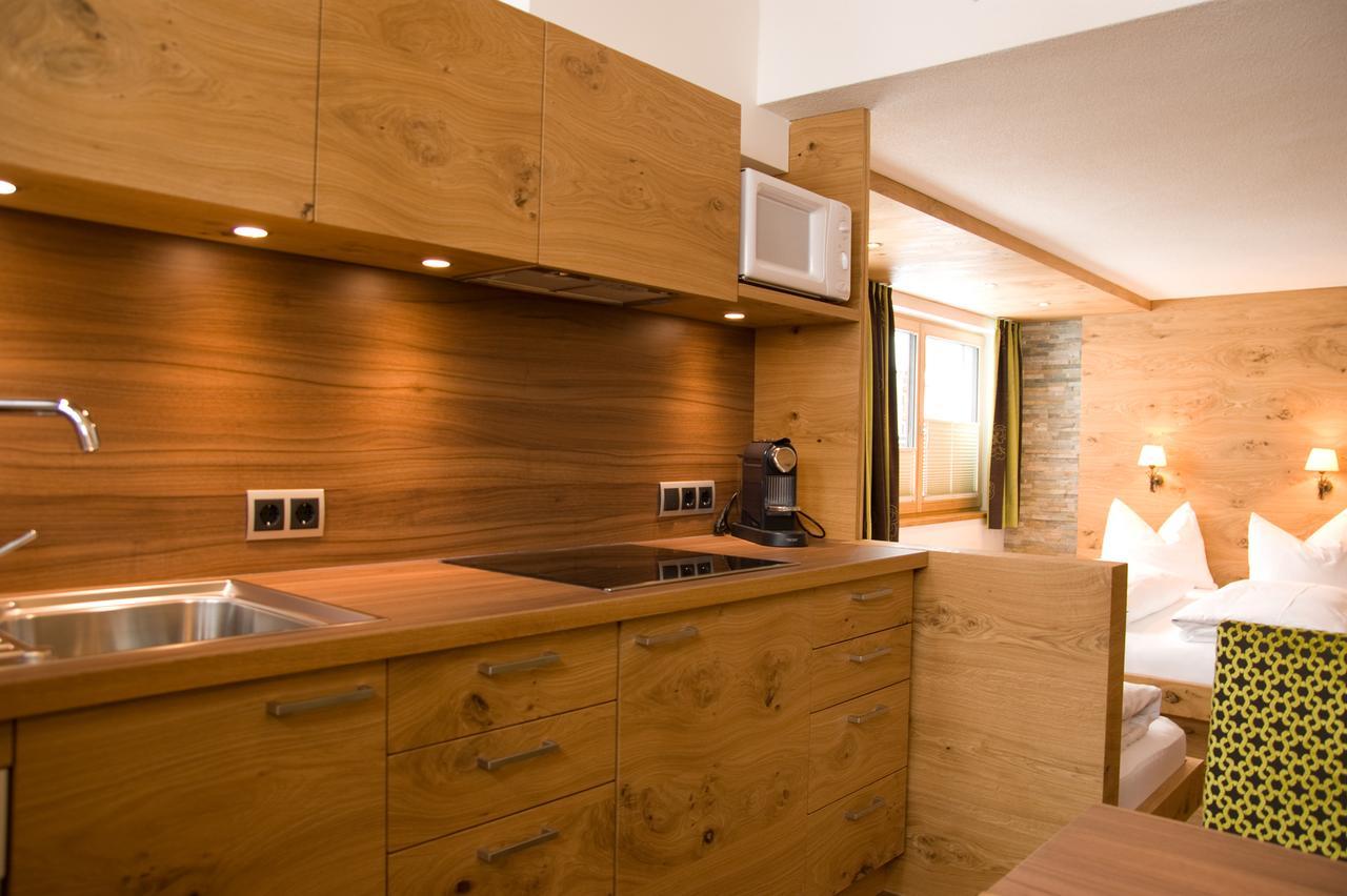 Haus Battisti Hotel Sankt Anton am Arlberg Ngoại thất bức ảnh